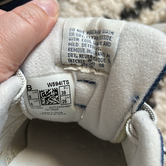 Vintage New balance 594 women’s sneakers - Picture 3 of 8